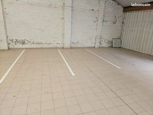 Place du parking à louer dans un local sécurisé dans le centre-ville de DOUAI