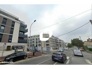 Local commercial 262 m²
