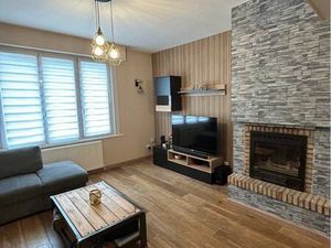 ? Maison 135 m² à Petite-Forêt – 195 000