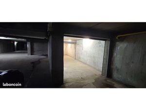 Garage26m² (2 places) + acces parking privée eaux claires