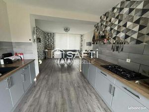 Propriété 7 pièces 185 m²