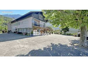 Immeuble 316 m² Grand Aigueblanche