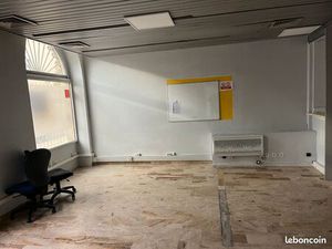 Local a louer place saint charles