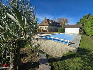 Propriété 8 pièces 300 m²