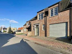Maison spacieuse avec trois chambres à Ramskapelle.