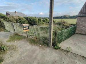 Terrain à bâtir pour petite construction ou garage-entrepôt