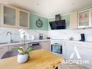 Maison 8 pièces 183 m²