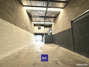 Local d’activité / stockage de 190 m2 avec bureau – secteur Maréchal Juin Nîmes Ouest