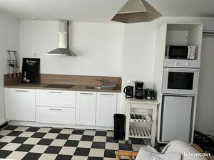 Appartement en centre bourg de camoel
