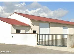 À louer – Local professionnel 100 m² – Zone Industrielle du Tournel  Champdieu (à 5 min de