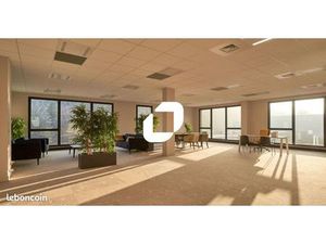 Bureau 2 147 m²