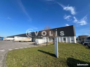 Local d'activité 3 584 m²