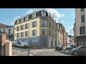 Local commercial Pontoise Emplacement n*1  140m2 brut  Tous commerces 4000/mois HT/HC