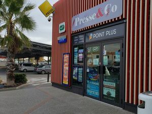 Fdj  fonds de commerce  pmu  presse 60 m² Frontignan