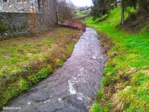 Réaliser son rêve d’habiter en terrain boisé  avec sources et cours d’eau  Certificat d’ur