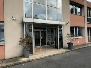 Location de bureaux avec espace de stockage – Argenteuil (95)
