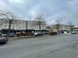 Boutique 43 m² GOUSSAINVILLE