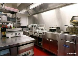 Local commercial 77 m²