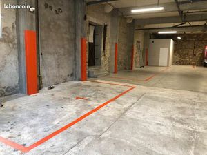 À louer place de parking auto moto