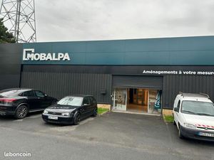 Local commercial 548 m²