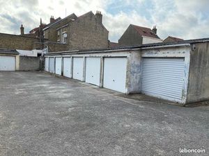 Garage à louer - disponible de suite