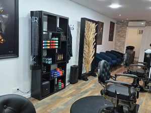 Salon de coiffure à vendre