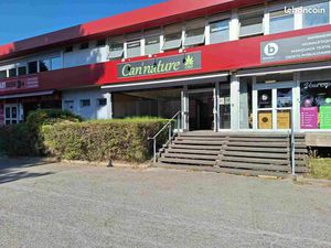 Murs commerciaux de 80 m²