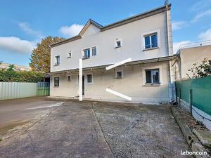 Immeuble 12 pièces 270 m²