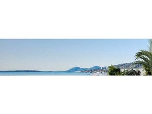 Studio lumineux avec balcon à 7 min de la mer