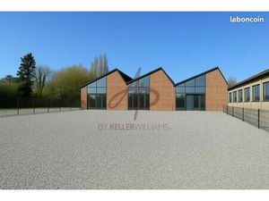 Local d'activité 4 000 m²