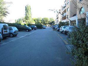 LOCATION BUREAU 50M2 prox A9 et TRAM