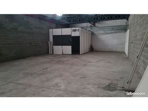 Local 160m2 en plein centre-ville de Roubaix