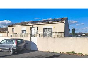 Maison 3 faces  125m²  3 chambres  garage  sous sol