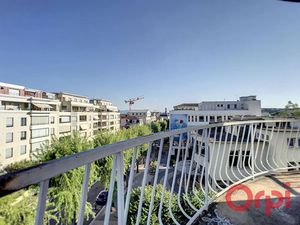 Location appartement 3 pièces 72 m² à Villefranche-sur-saone (69400)  762 €