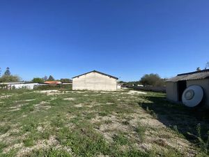 Terrain de 5000 m² avec entrepôt de 500 m²