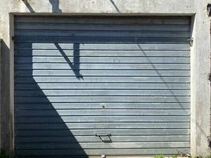 Location box fermé saint malo proche sillon