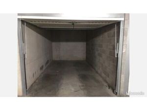 Garage environ 12m2 proche gare