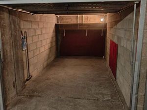 Box/Garage fermé à louer