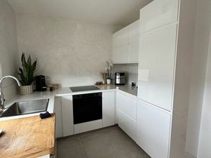 Appartement F3 - 65 m2 - entièrement rénové