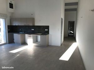 LA GARDE  T3 de 70 m² avec Jardin dans cadre campagne + 2 places de parking privative