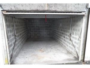 Cherche colocataire pour box moto