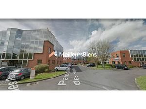 Immeuble indépendant de bureau