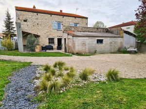 Vente maison Angliers  220m² 9 pièces 428 000€ avec garage