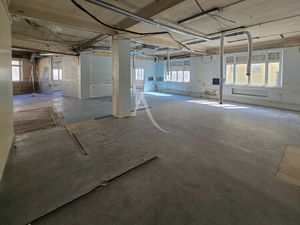 Vente local commercial 6 pièces  224.40m²  Pau