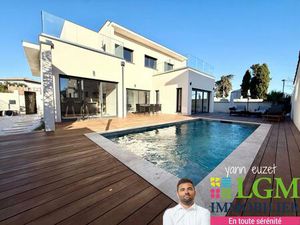 Exceptionnelle maison contemporaine 5 pièces avec garage et piscine