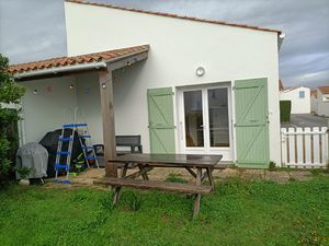 Maison de type 2 bis avec jardin et terrasse à La Tranche-su
