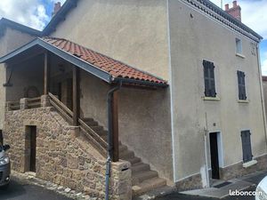 Maison à louer avec garage et jardin