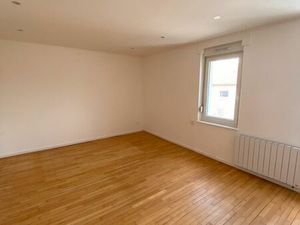 Grand T3 avec climatisation et garage