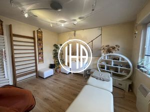 Beau local professionnel accès PMR