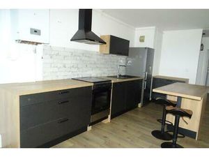 T4 d'environ 78 m² avec balcon